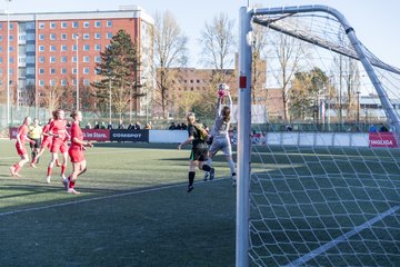Bild 359 - wBJ Eimsbuettler TV - VfL Wolfsburg : Ergebnis: 1:3